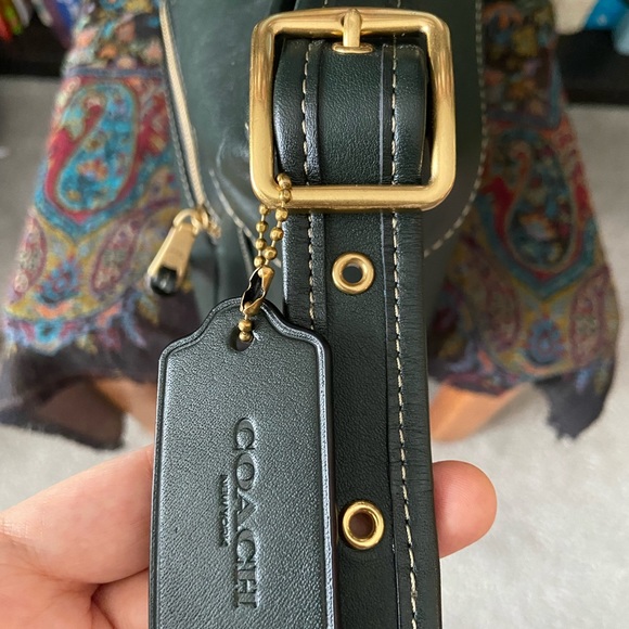 🌸SOLD🌸 Coach Andie in Amazon Green - Picture 7 of 10